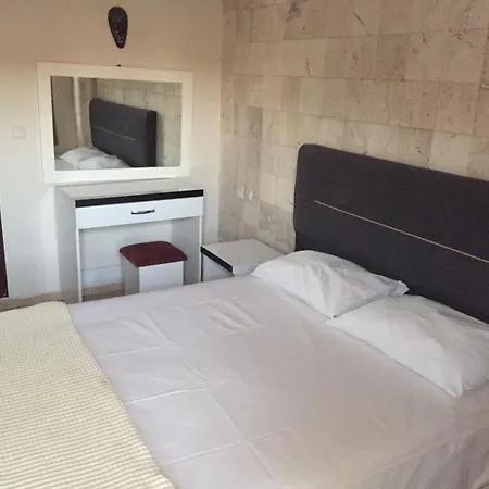 Aparthotel Safari 3*