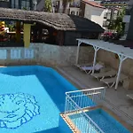 Safari 公寓式酒店